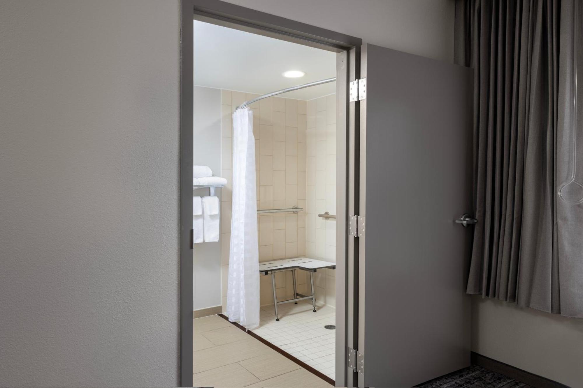 Hyatt Place Columbus/dublin 3*